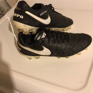 SOCCER CLEATS